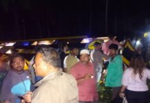 ಖಾಸಗಿ ಬಸ್ ಪಲ್ಟಿ – ಹತ್ತು ಪ್ರಯಾಣಿಕರಿಗೆ ಗಾಯ…