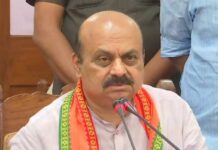 ರಮೇಶ್ ಜಾರಕಿಹೊಳಿ, ಈಶ್ವರಪ್ಪ ಅವರೊಂದಿಗೆ ಸಂಪರ್ಕದಲ್ಲಿದ್ದೇನೆ : ಬೊಮ್ಮಾಯಿ.