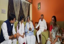 ಪ್ರದೀಪ್ ನಿವಾಸಕ್ಕೆ ಭೇಟಿ ನೀಡಿ ಕುಟುಂಬಸ್ಥರಿಗೆ ಸಾಂತ್ವನ ಹೇಳಿದ ಕೈ ನಾಯಕರು…