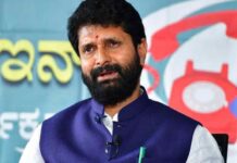 ಕಾಂಗ್ರೆಸ್ನವರು ಇನ್ಮುಂದೆ ಕಿವಿಗೆ ಚೆಂಡು ಹೂವು ಇಟ್ಟುಕೊಂಡೇ ಓಡಾಡಬೇಕು : ಸಿ.ಟಿ ರವಿ ಲೇವಡಿ…