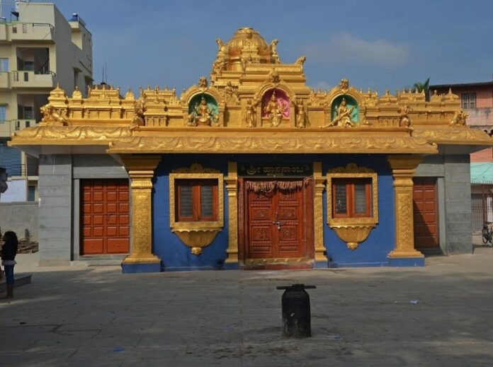 172452504Hassanam_Temple