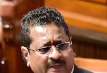 ವಕ್ಫ್ ಇಲಾಖೆ ವಾಹನಗಳಿಗೆ ಪೆಟ್ರೋಲ್ ತುಂಬಿಸುವುದರಲ್ಲಿ ಭ್ರಷ್ಟಾಚಾರ.