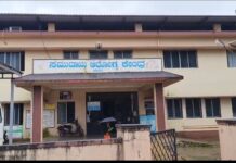 ಕಳಸ ಸರ್ಕಾರಿ ಆಸ್ಪತ್ರೆಯಲ್ಲಿ ಖಾಯಂ ವೈದ್ಯರಿಲ್ಲದೆ ರೋಗಿಗಳ ಪರದಾಟ, ಖಾಯಂ ವೈದ್ಯರಿಗೆ ಆಗ್ರಹ