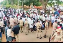 ಕಡೂರು:ನದಿ ನೀರನ್ನ ಕೆರೆಗೆ ಹರಿಸಲು ರೈತರ ವಿರೋಧ: ಸ್ಥಳಕ್ಕೆ ಎಸ್ಪಿ ವಿಕ್ರಂ ಅಮಟೆ ಭೇಟಿ